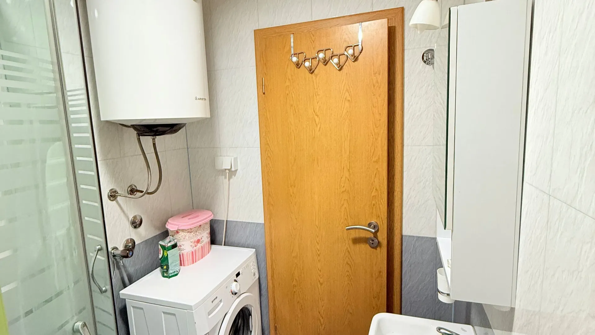 Izdavanje, dvosoban stan, 60m², City Kvart, Podgorica