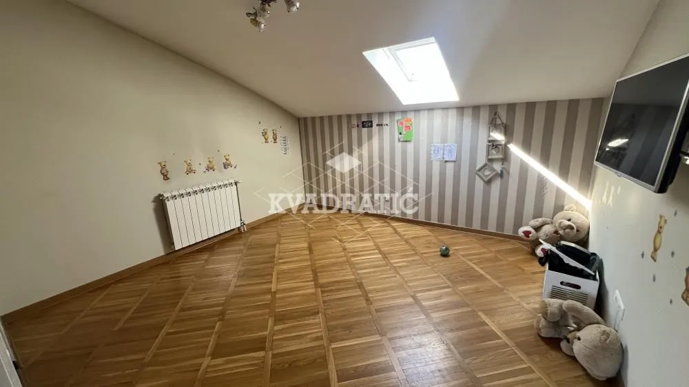 Sale, four bedroom apartment, 126m², Savski Venac, Beograd
