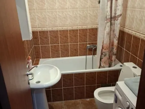 Izdavanje, jednosoban stan, 44m², Novo naselje, Novi Sad - image 8