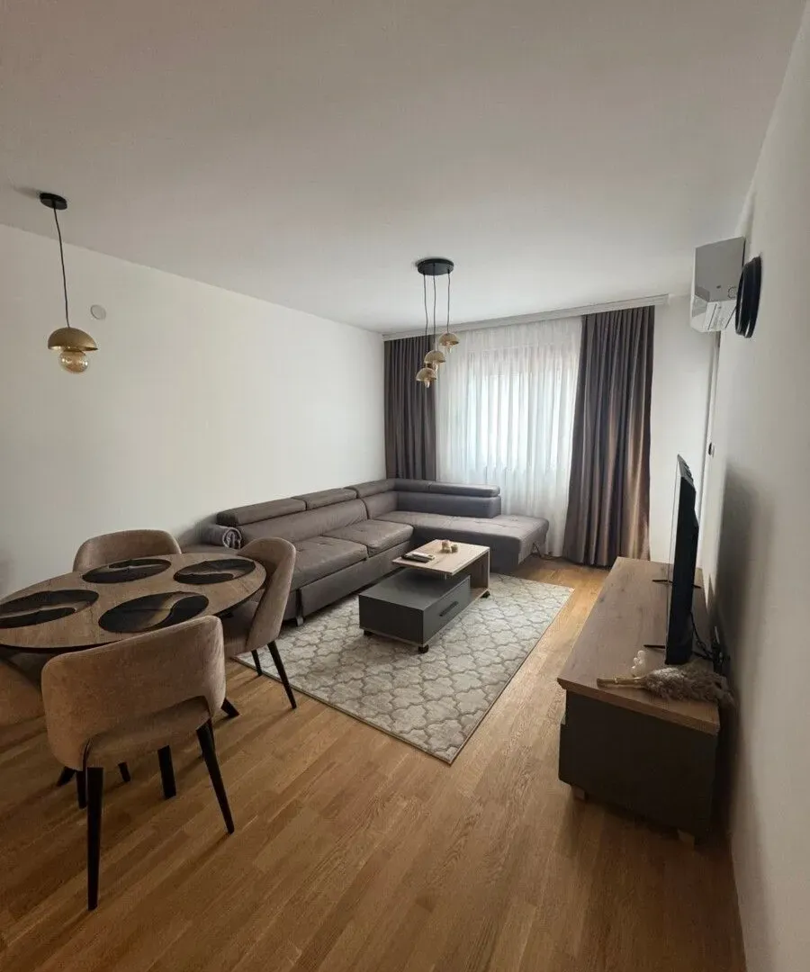 Rent, one bedroom apartment, 40m², Stari Aerodrom, Podgorica