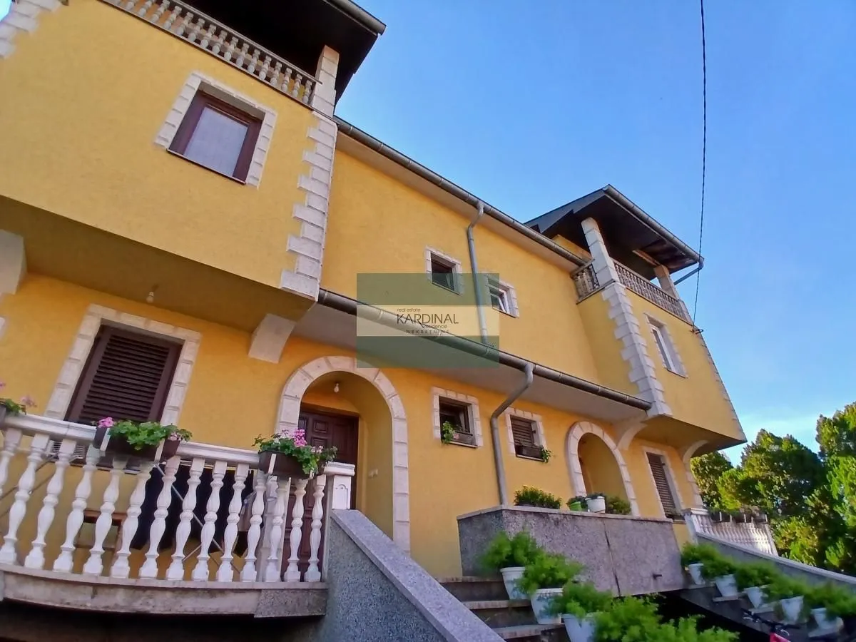 Prodaja, kuća, 440m², Centar, Jagodina
