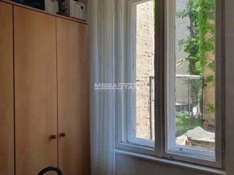 Izdavanje, jednosoban stan, 30m², Stari Grad, Beograd - image 3