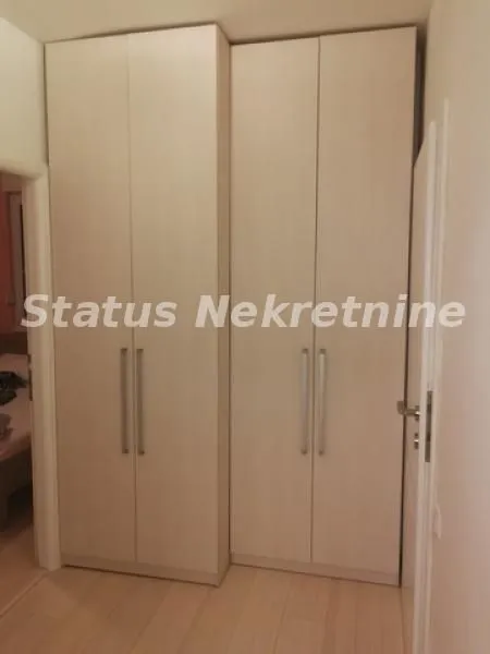 Izdavanje, četvorosoban stan, 80m², Liman 1, Novi Sad Sve Podlokacije