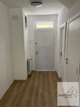 Rent, house, 120m², Šumice, Beograd - image 10