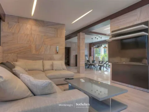 Prodaja, kuća, 1200m², Tivat, Crna Gora - image 21