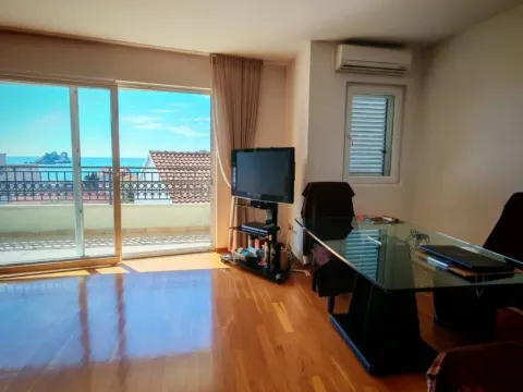 Sale, two bedroom apartment, 85m², Petrovac, Budva - image 6