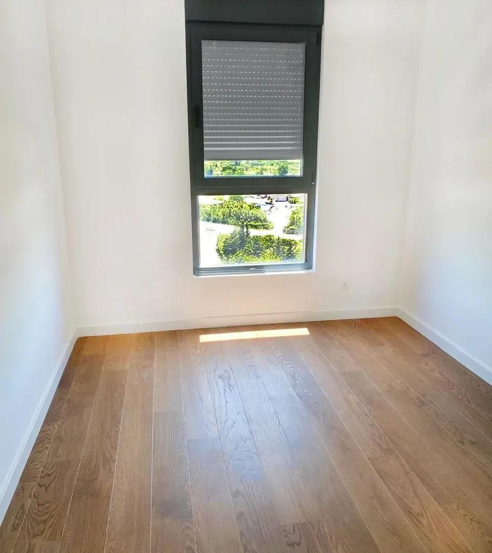 Sale, two bedroom apartment, 74m², Centar, Bar