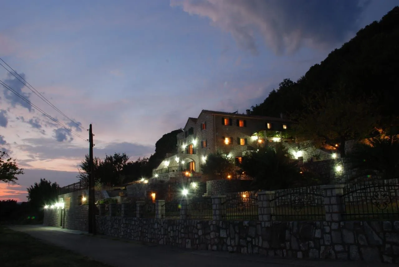 Rent, house, 350m², Budva, Crna Gora