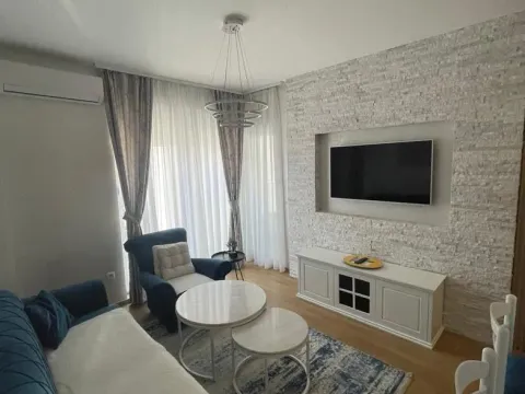 Rent, one bedroom apartment, 45m², Centar, Budva - image 4