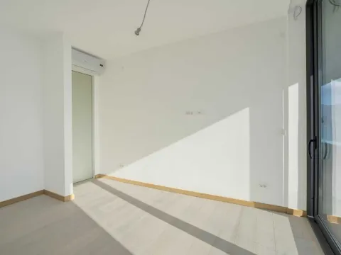 Prodaja, trosoban stan, 270m², Budva, Crna Gora - image 16