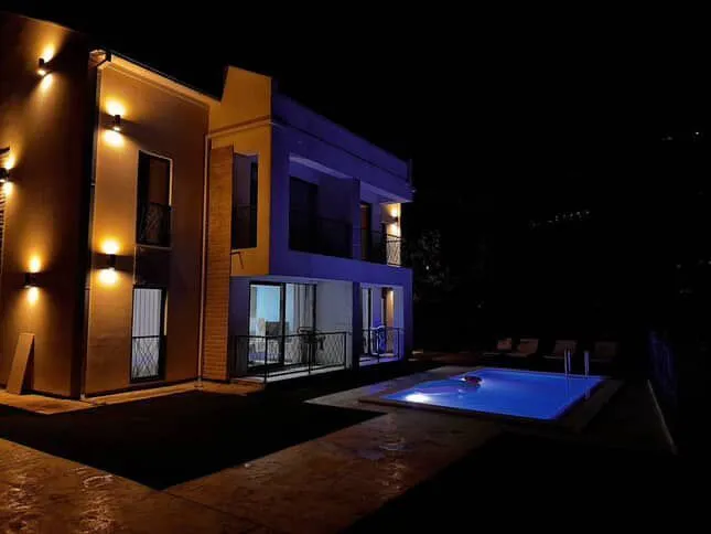 Sale, house, 300m², Radanovići, Kotor