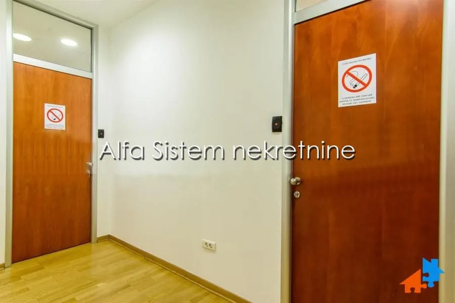 Rent, office space, 335m², Bezanijska Kosa 1, Bežanijska Kosa Sve Podlokacije