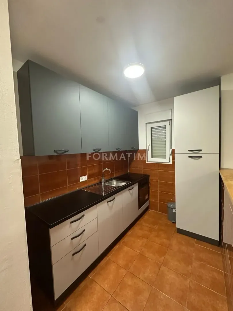Izdavanje, dvosoban stan, 56m², Krnjaca, Palilula Sve Podlokacije