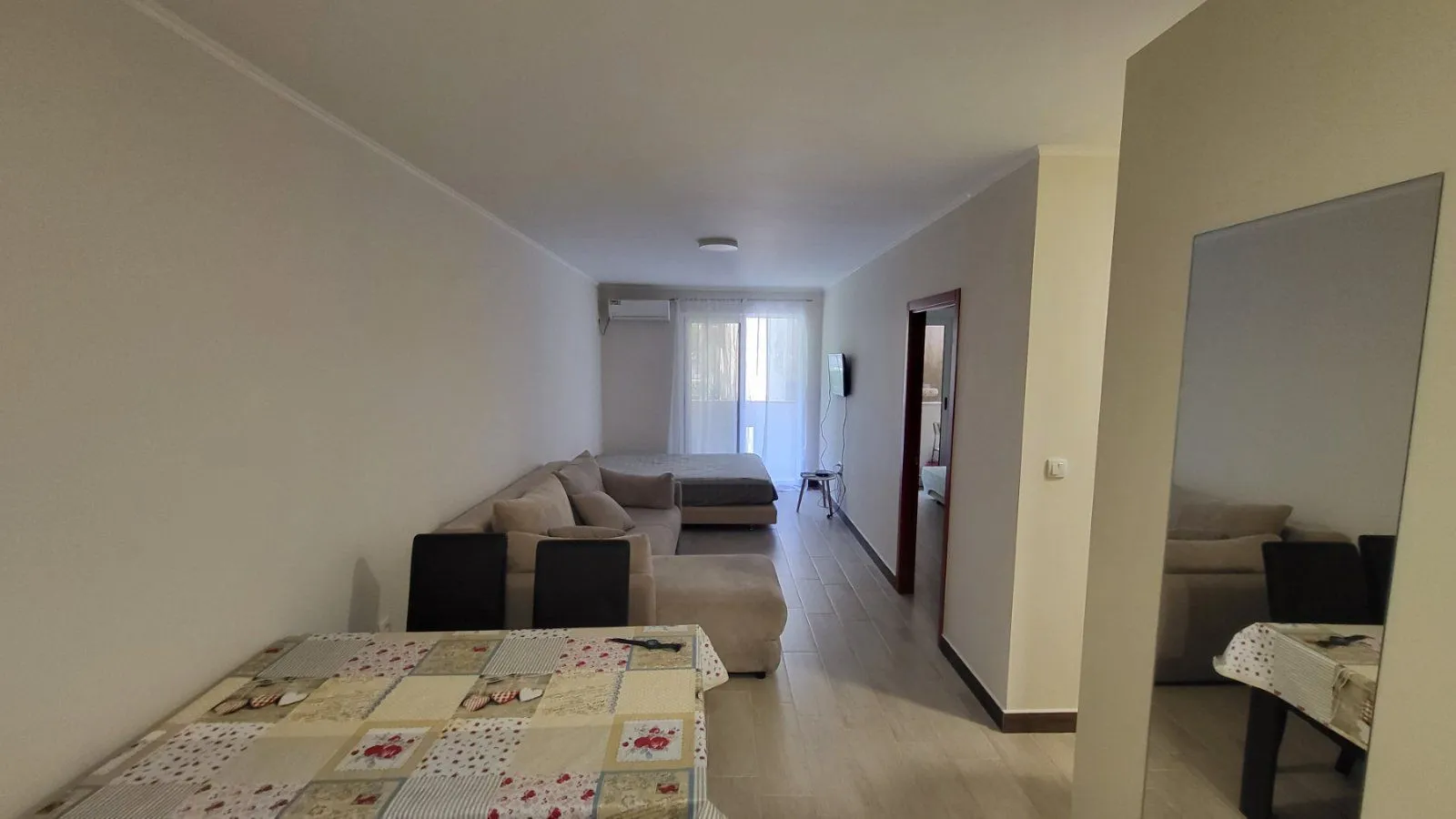 Rent, one bedroom apartment, 48m², Bečići, Budva