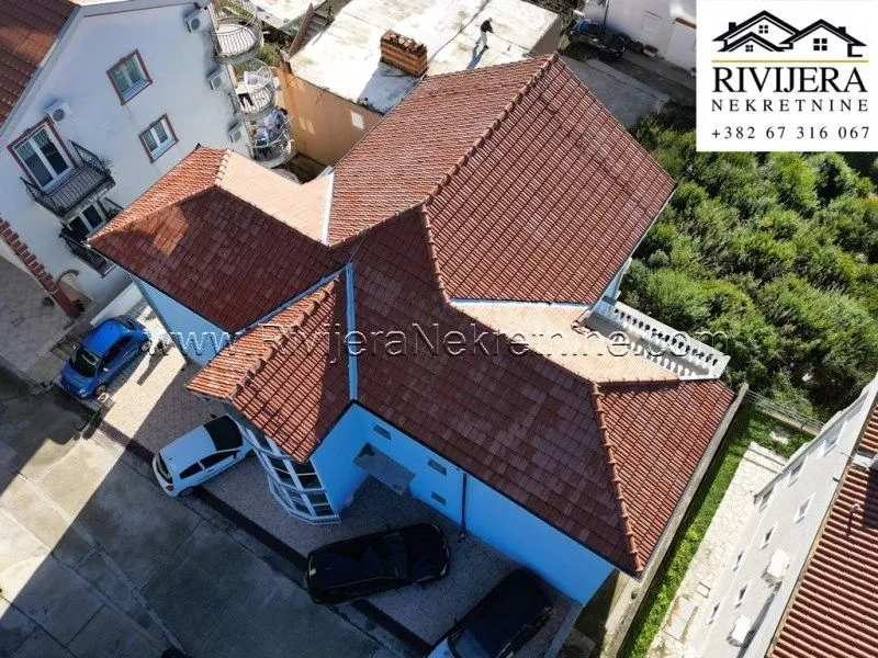 Prodaja, kuća, 415m², Igalo, Herceg Novi