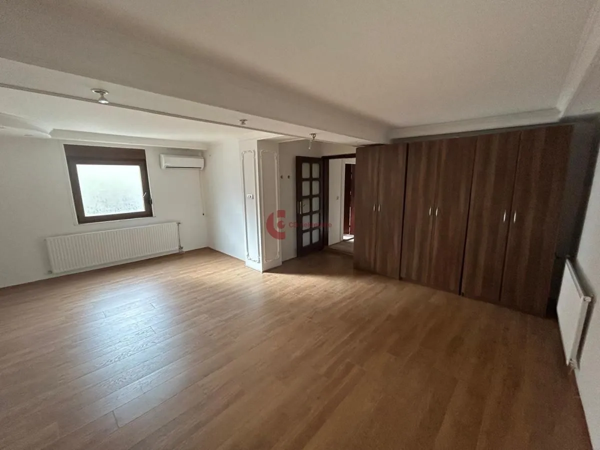 Sale, office space, 1400m², Centar, Subotica