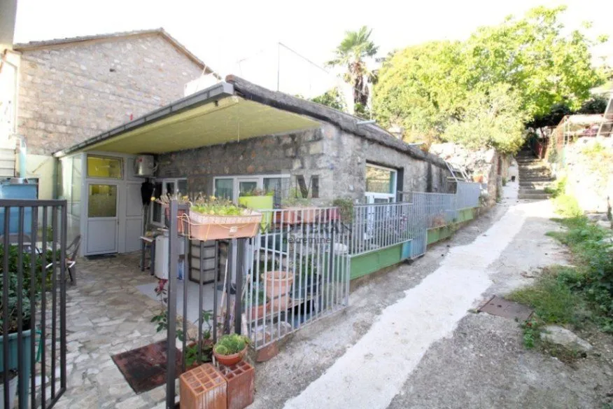 Sale, house, 59m², Kumbor, Herceg Novi