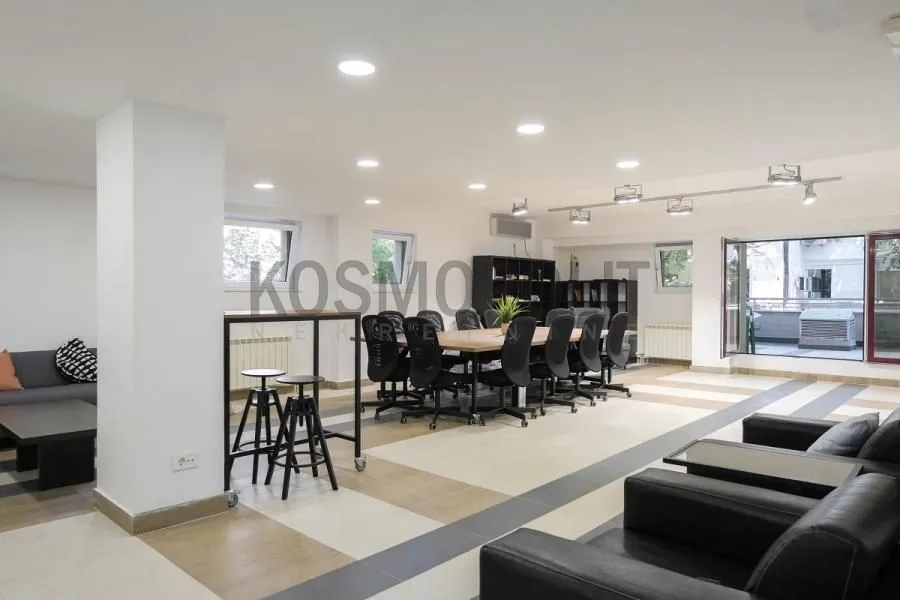 Sale, office space, 315m², Voždovac Sve Podlokacije, Beograd