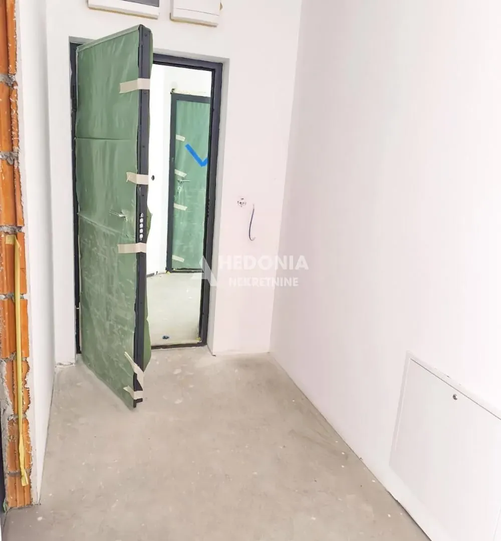 Prodaja, trosoban stan, 74m², Lion, Zvezdara Sve Podlokacije