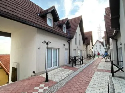 Prodaja, trosoban stan, 40m², Kopaonik, Srbija - image 10