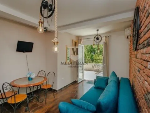Prodaja, jednosoban stan, 52m², Topla, Herceg Novi