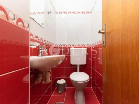 Izdavanje, trosoban stan, 103m², Zabjelo, Podgorica - image 14