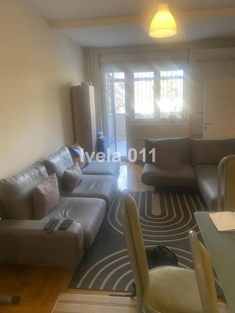 Prodaja, dvosoban stan, 74m², Južni Bulevar, Vračar Sve Podlokacije