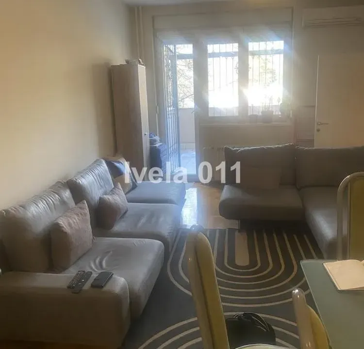 Prodaja, dvosoban stan, 74m², Južni Bulevar, Vračar Sve Podlokacije