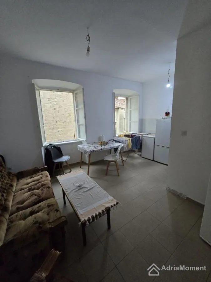 Sale, three bedroom apartment, 72m², Kotor, Crna Gora