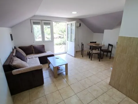 Rent, one bedroom apartment, 45m², Momišići, Podgorica - image 2