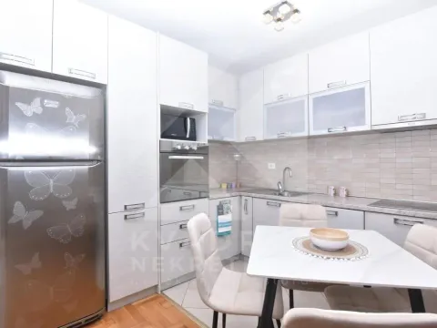 Rent, one bedroom apartment, 42m², 1 maj, Podgorica - image 5