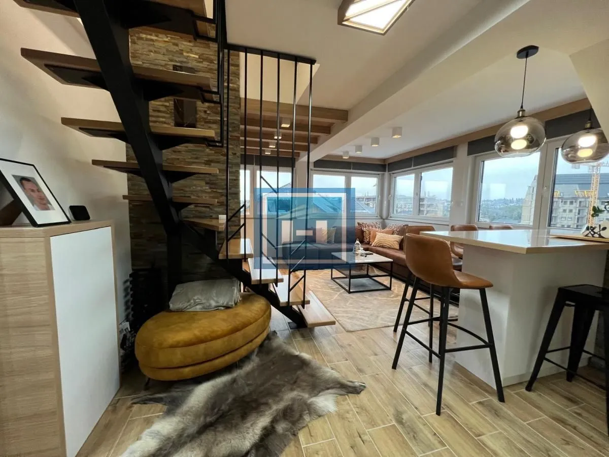 Prodaja, trosoban stan, 59m², Centar, Zlatibor