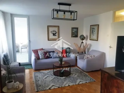 Stan in Novi Beograd Blok 28