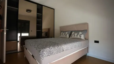 Izdavanje, jednosoban stan, 47m², Podgorica, Crna Gora - image 2