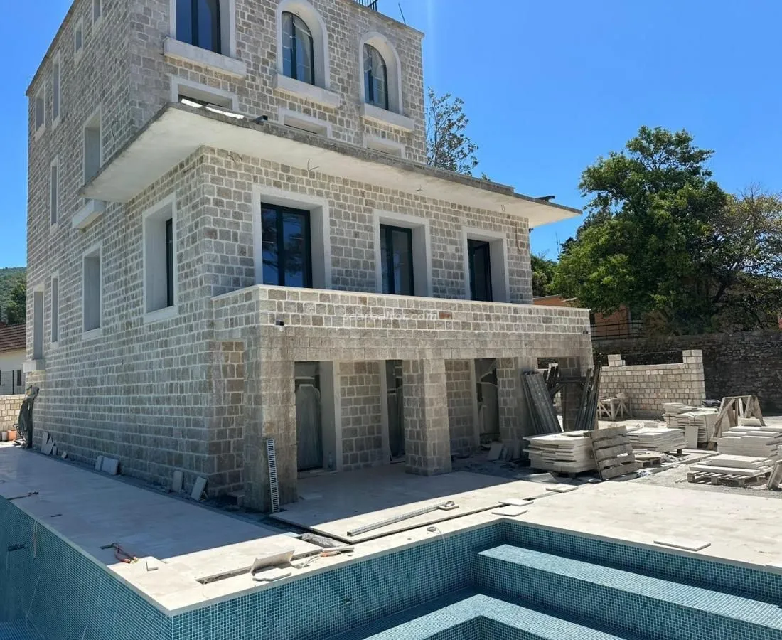Prodaja, kuća, 500m², Donja Lastva, Tivat