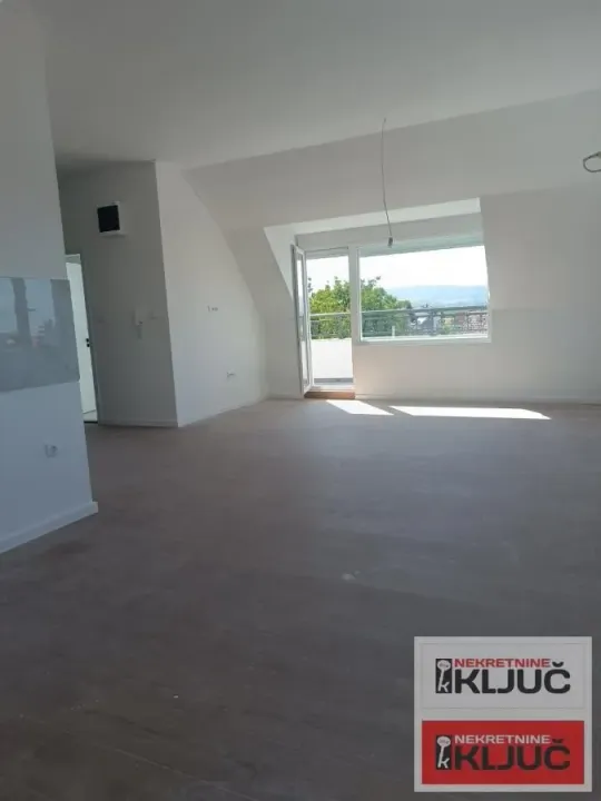 Prodaja, trosoban stan, 79m², Veternik, Novi Sad Sve Podlokacije
