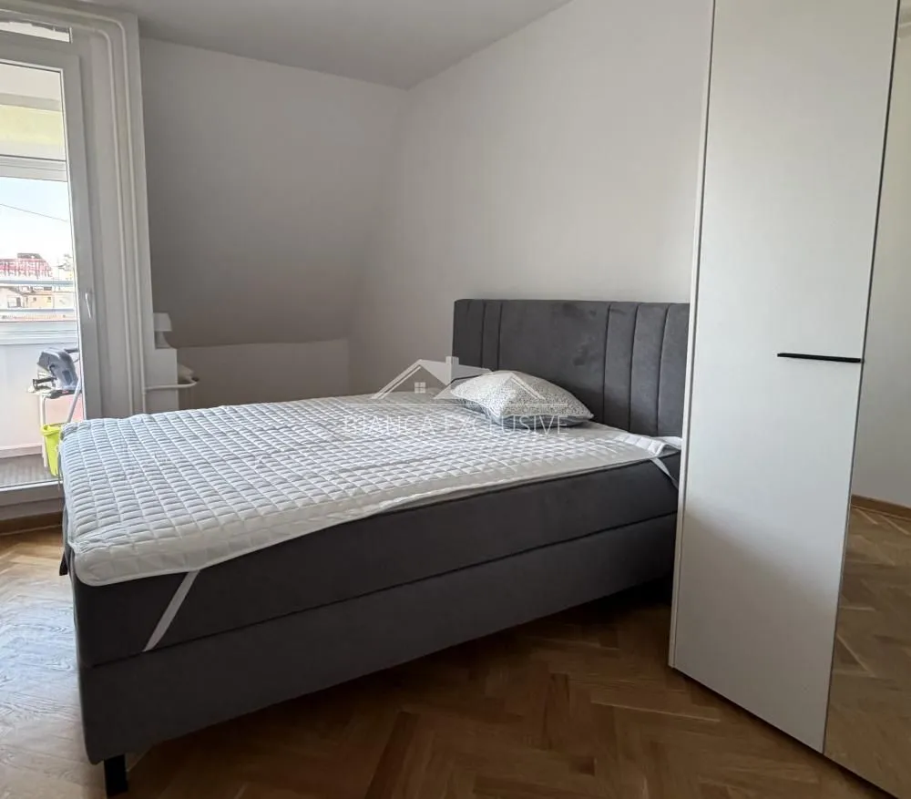 Sale, three bedroom apartment, 72m², Savski Venac, Beograd