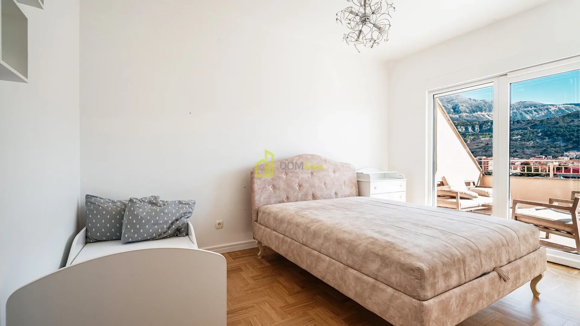 Prodaja, trosoban stan, 105m², Budva, Crna Gora