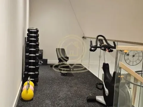 Izdavanje, četvorosoban stan, 161m², Savski Venac, Beograd - image 18