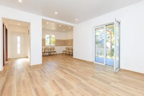 Sale, house, 123m², Šušanj, Bar - image 11