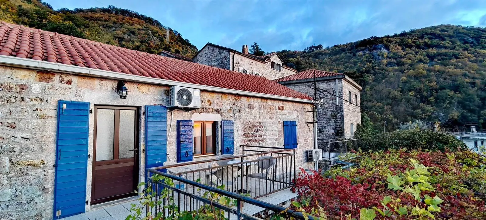 Rent, house, 70m², Pržno, Budva