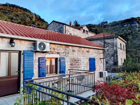 Kuća in Pržno