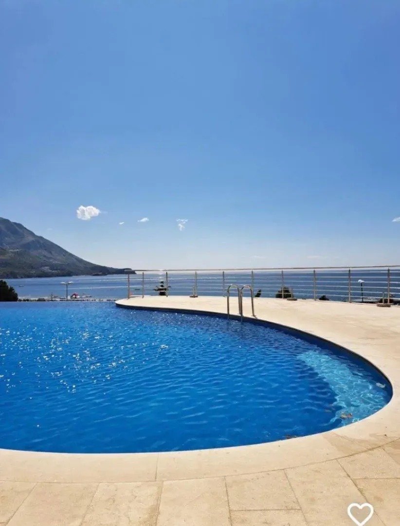 Sale, two bedroom apartment, 115m², Bečići, Budva