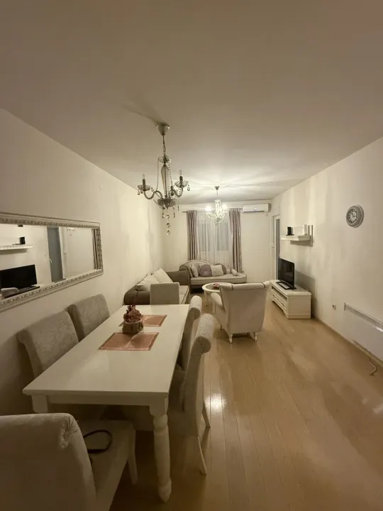 Izdavanje, dvosoban stan, 48m², City Kvart, Podgorica