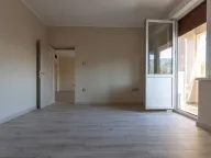 Izdavanje, trosoban stan, 66m2, Klinički Centar, Beograd