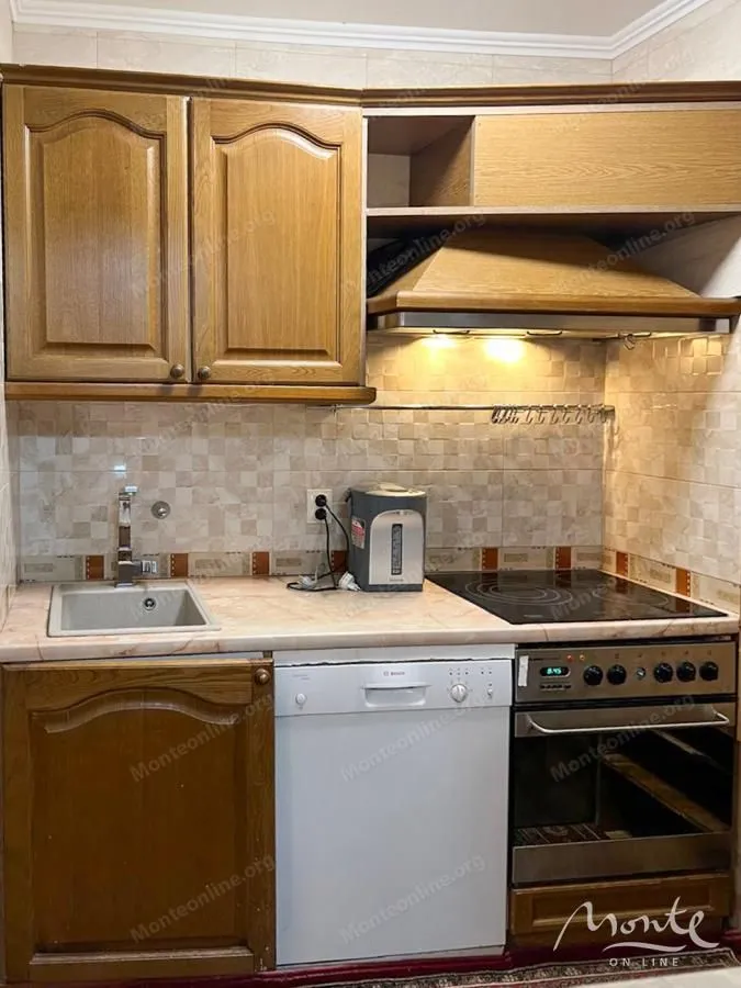 Prodaja, trosoban stan, 114m², Babilonija, Budva