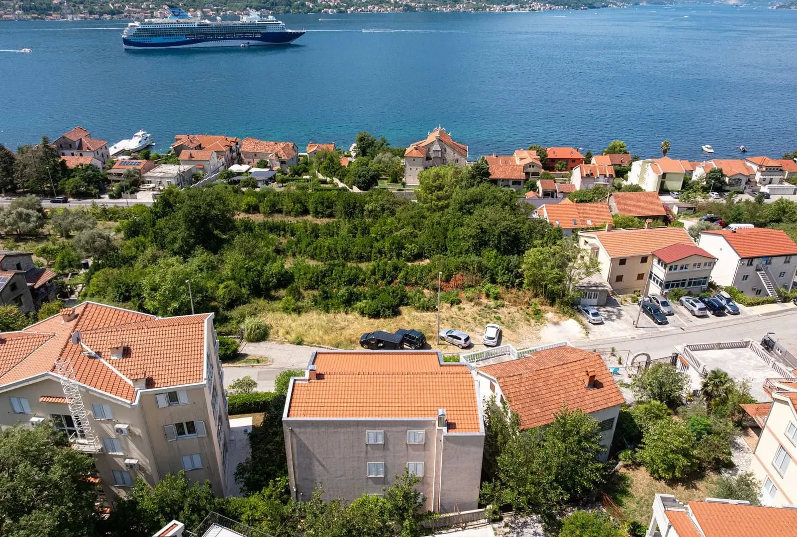 Prodaja, kuća, 267m², Dobrota, Kotor
