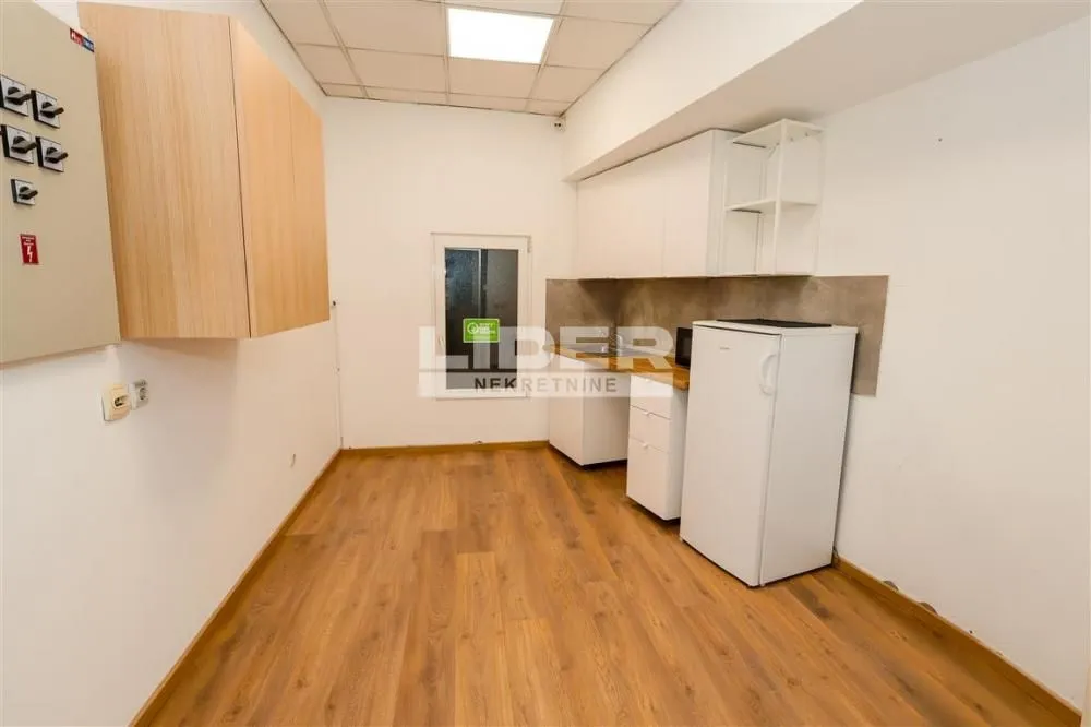 Rent, office space, 251m², Stari Grad, Beograd