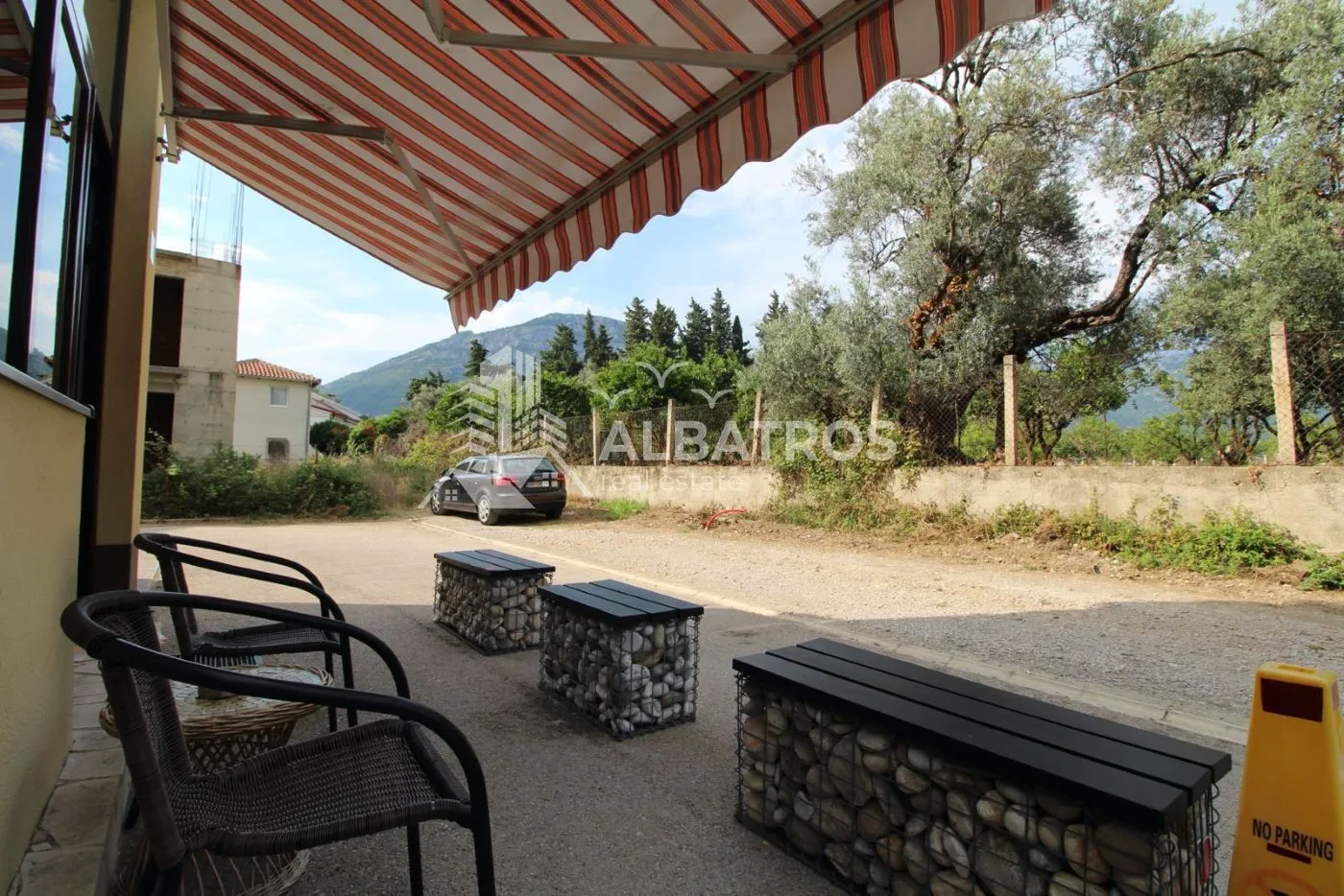 Rent, apartment, 35m², Bar, Crna Gora