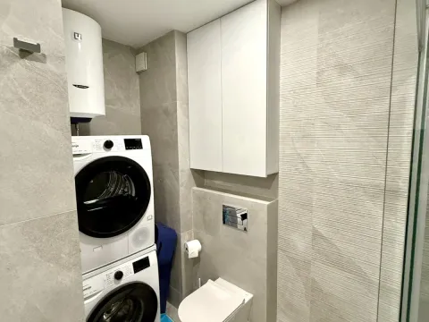 Rent, two bedroom apartment, 70m², Central Point, Podgorica - image 10